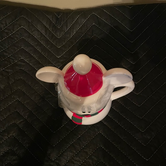 Disney Mickey Mouse holiday coffee mug - Picture 2 of 3